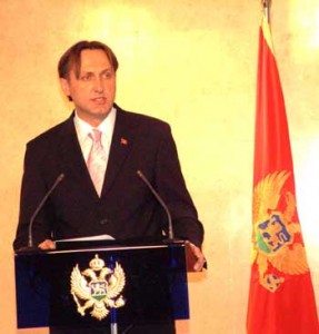 Mali i Zi përgatitet ta njohë Kosovën