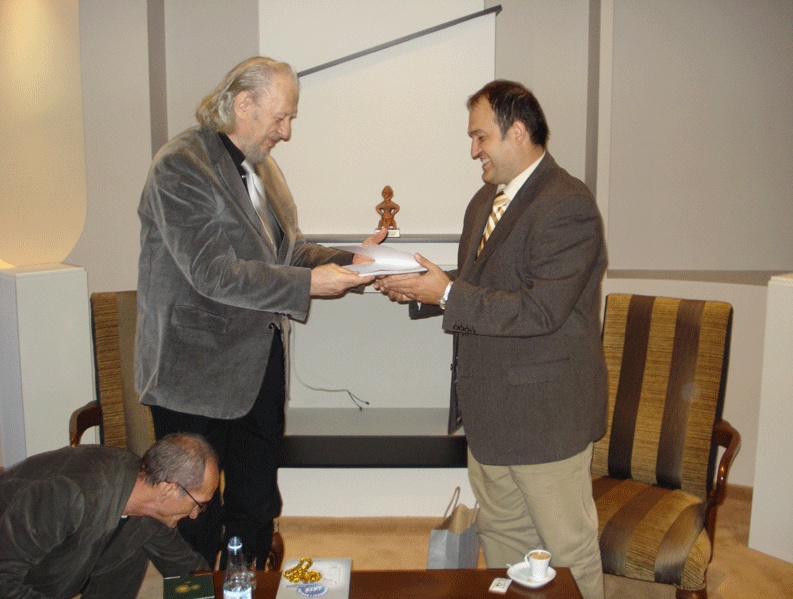 Ministri Beqiri priti shkrimtarin malazias Jevrem Bërkoviq