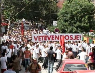Protestë e qetë në Prishtinë kundër planit të OKB-së për Euleksin