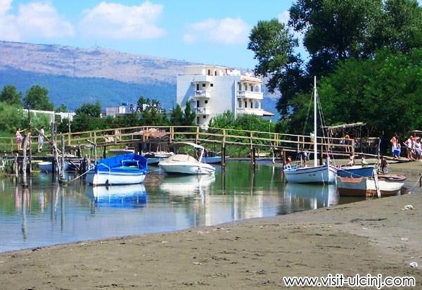Kanali i Port Milenës në Ulqin u këput nga deti – Video
