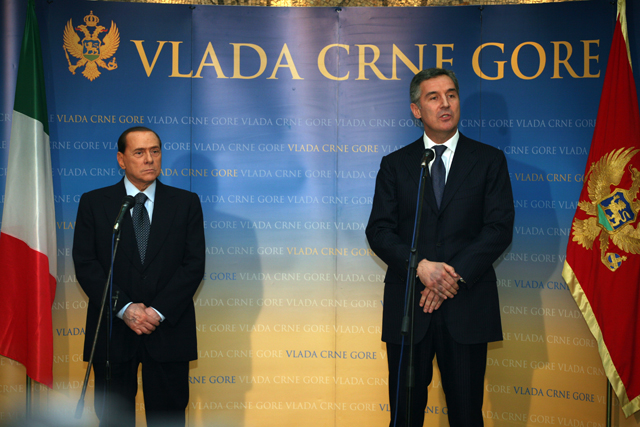 Video – Berlusconi paralajmëron investime në Mal të Zi