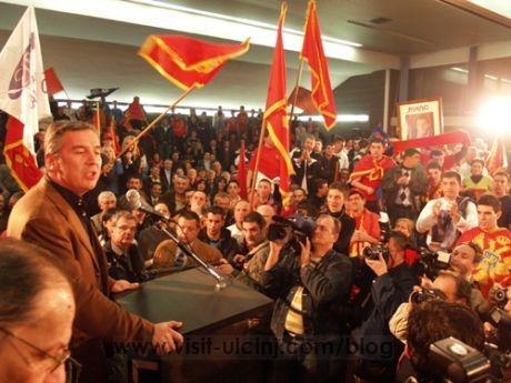 Partite shqiptare fitojne 4 deputete në parlamentin e Malit të Zi
