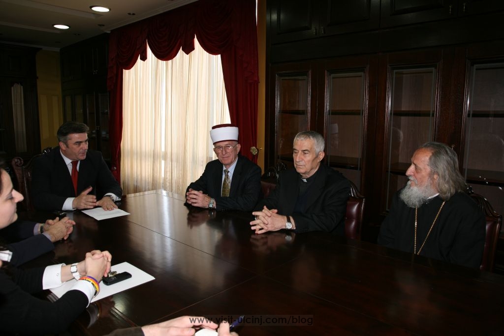Sot kryetari i komunës Gëzim Hajdinaga priti klerikët e Ulqinit