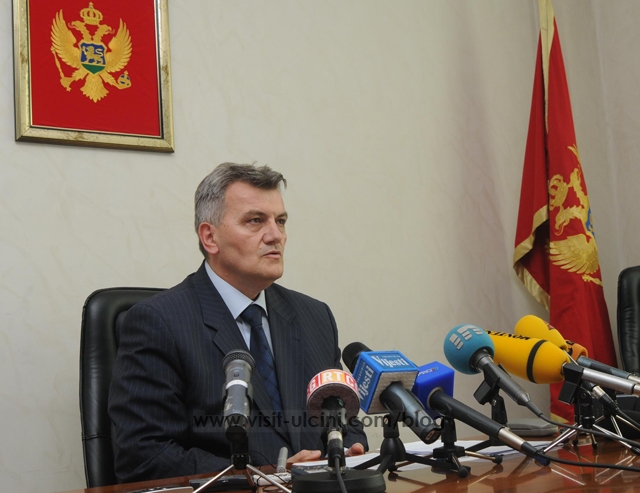 Mali i Zi konfirmon rastin e parë e Gripit të derrit