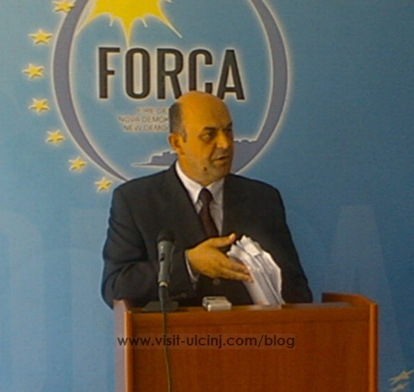 Kumtes e Forcës së re demokratike
