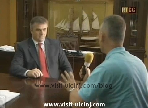 Intervistë me kryetarin e komunës së Ulqinit Gezim Hajdinagen