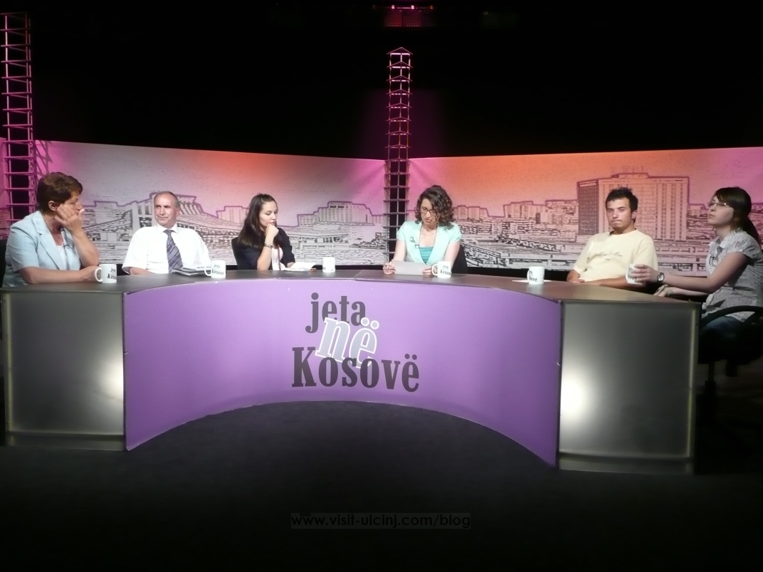 Kercenohet Jeta Xharra, reagon Pieter Feith,shtypi botrorë reagon