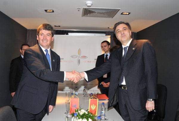 Presidenti Topi në Mal të Zi për të marrë pjesë në Forumin rajonal të Krerëve të shteteve të Evropës Juglindore
