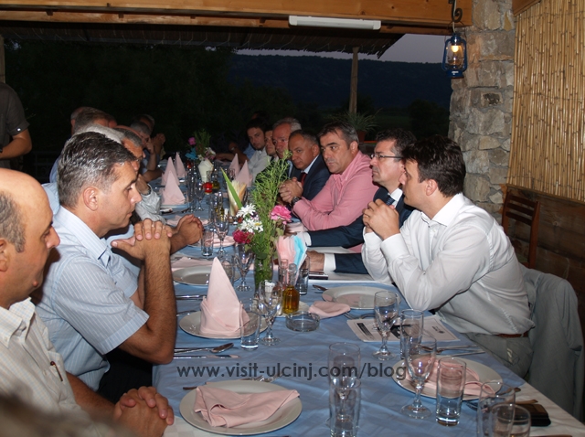 Gzim Hajdinaga nakon sastanka sa delegacijom Vlade Crne Gore.1 Gzim Hajdinaga nakon sastanka sa delegacijom Vlade Crne Gore.1