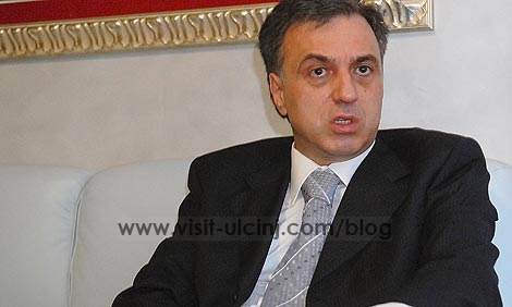 Dy kushte për marrëdhënie diplomatike me Kosovën