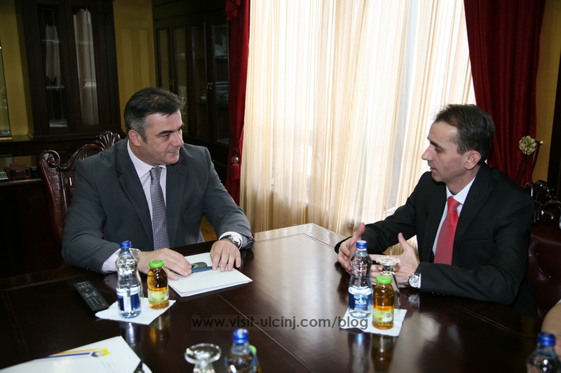 Zëvendëskryeministri Ademi në Ditët e Ulqininit, takime edhe me kolegët nga Mali i Zi