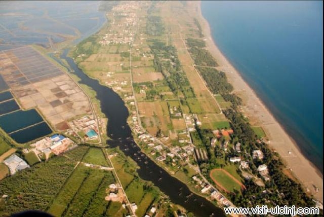 Fillojnë përgatitjet për hapjen e tenderit për hotel në Plazhin e Madh