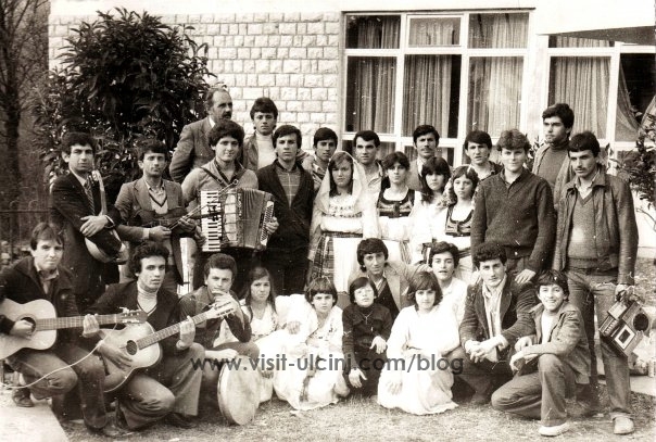 Sh.K.A. Buna ne riorganizimin e vitit 1979, Sadik Lika, Musa Gjoni, Selatin Maxharri, Kadri Doda, Gani Lika, Xhevdet Holli, Vebi Spahiu (photos), Vebi Doda, Sadri Maxharri, Enver Draga, Vaide Duraku, Gjylije Alaj, Rexhep Lika, Fetije Gjoni, Zenel Doda, Kimete Holli, Fari Zeneli, Zana Holli, Hasije Luka-Gjeka, Jenuz Osmani, Minire Luka, Kadri Sinani, Haxhi Zeneli, Blerim Holli, Amir Holli, Azem Holli, Bajazit Maxharri