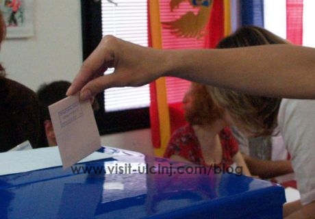 Izbori 2014 u Ulcinju: o 18 sati glasalo 50.19 odsto birača – Video