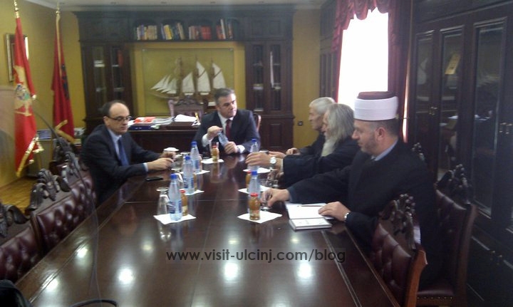 Kryetari i komunës Gëzim Hajdinaga priti klerikët e Ulqinit