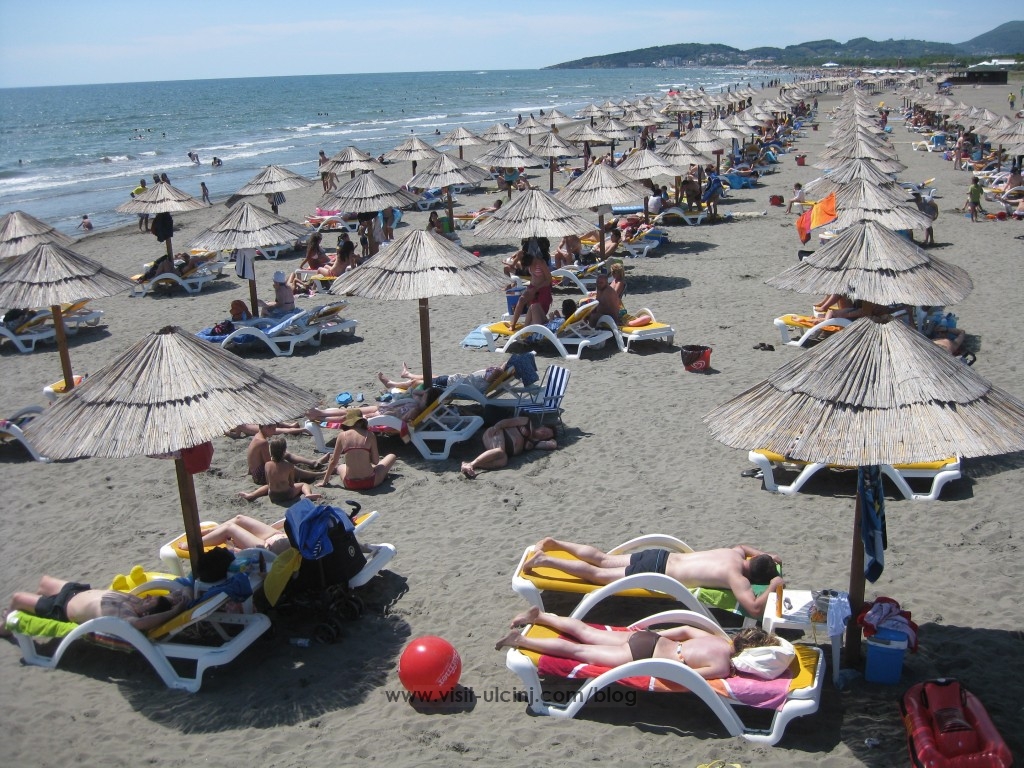 Ulqini dhe Durrësi,bregdetet e preferuara të të rinjve?