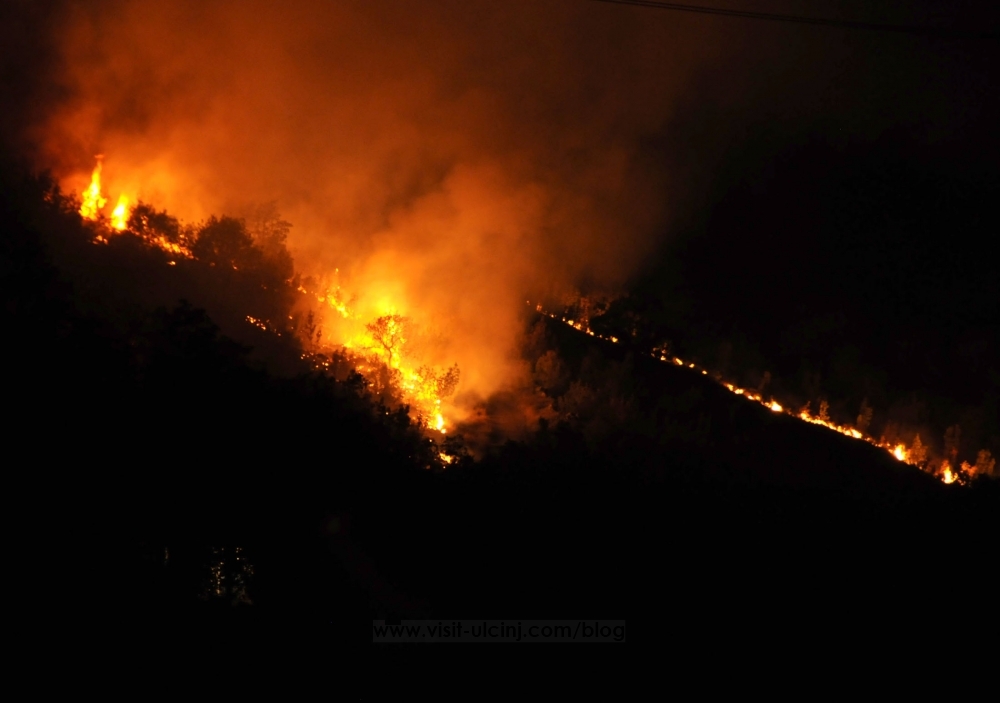 Gori Bijela gora, požar prijeti da ugrozi područje Valdanosa – Video
