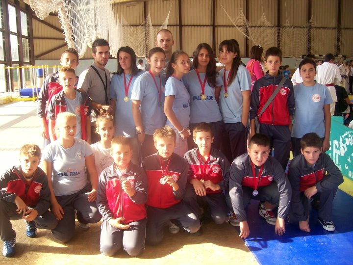 Karate Klub Ulqini me gjashtë medalje të arta_1