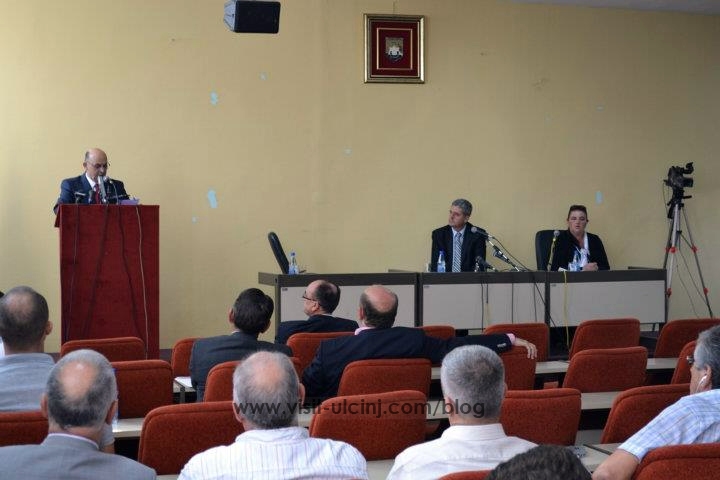 Më 13.10.2011Mbledhja e parë e Seancës së dytë të Kuvendit të Komunës së Ulqinit