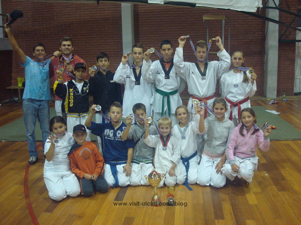 Taekwondo Ulqini ne turneun Theranda open 2011.4
