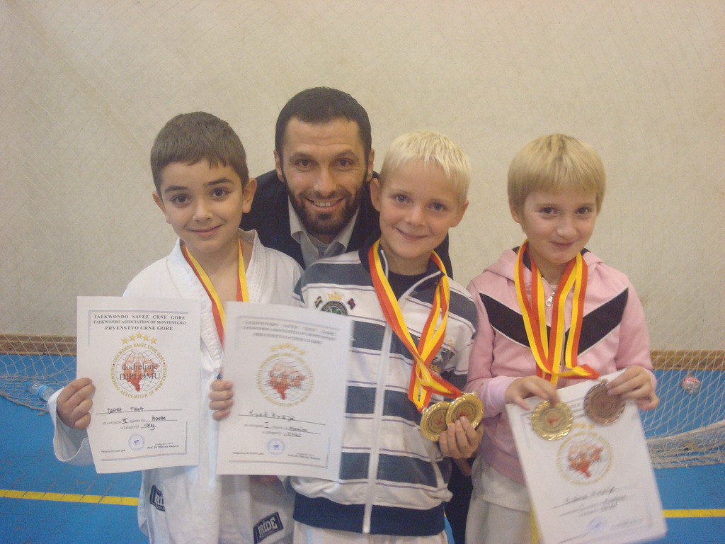Taekwondo Ulqini triumfon në Podgoricë.6