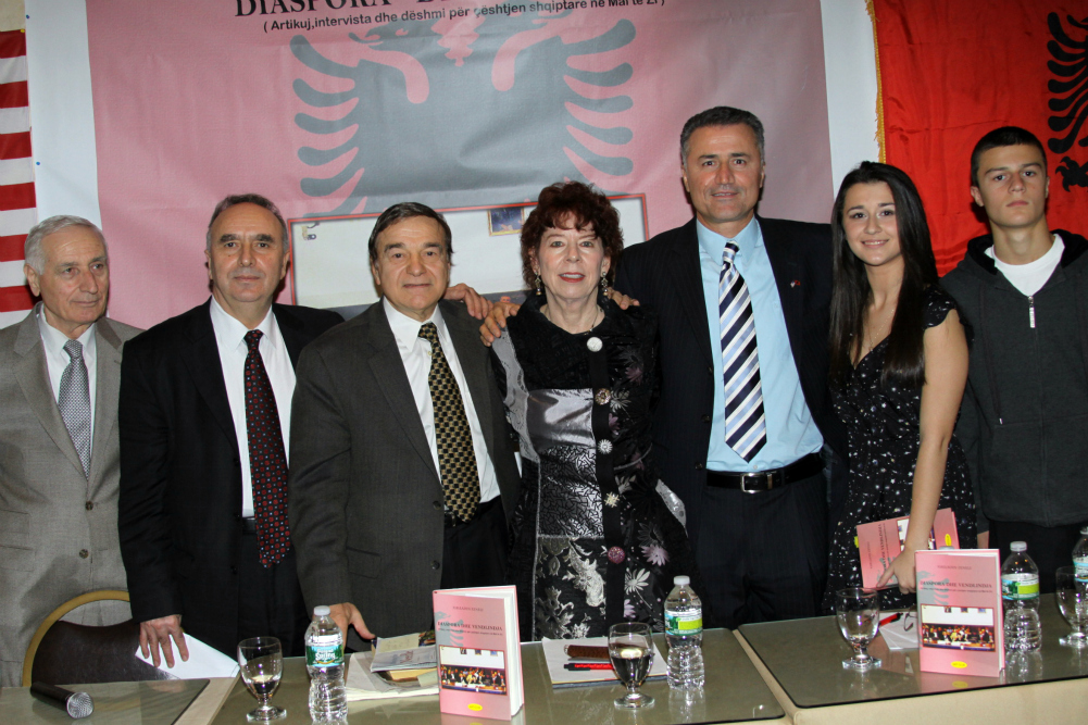 Nju Jork, u bë përurimi i librit Diaspora dhe Vendlindja i autorit Xheladin Zeneli.16