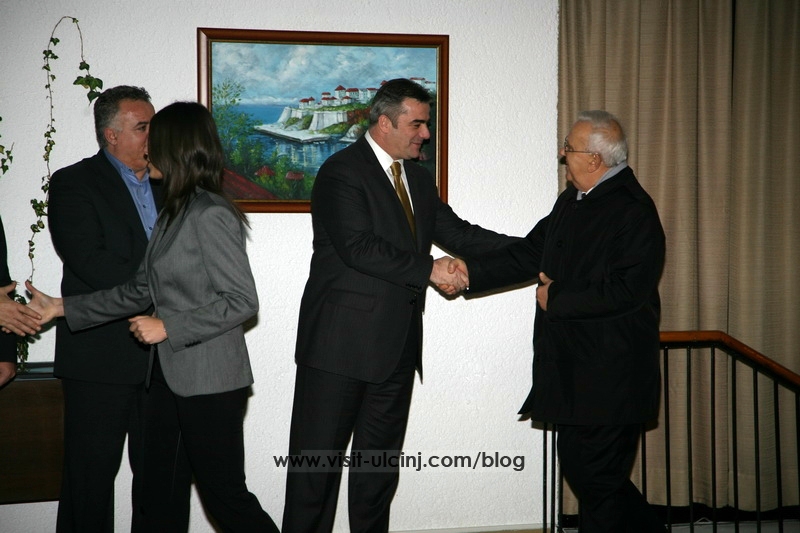 DUA ne odustaje da Hajdinaga bude ministar