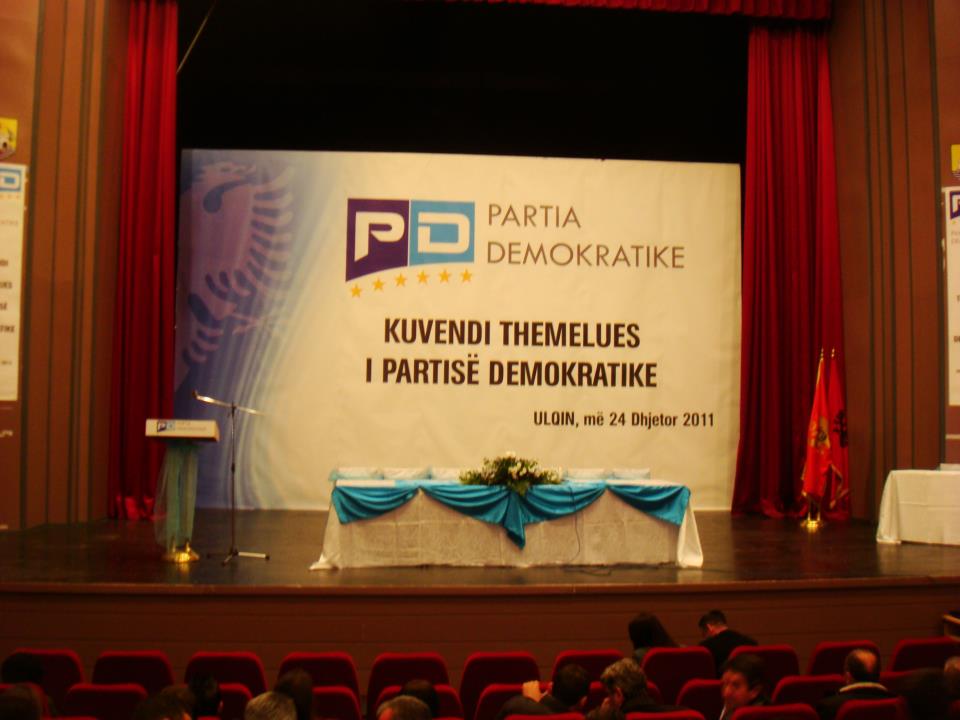 Kuvendi themelues i Partisë Demokratike.3
