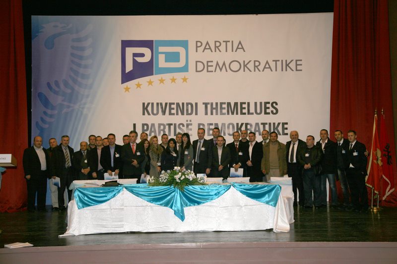 PD-ja ofron tryezë për qasjet aktuale me koalicionin