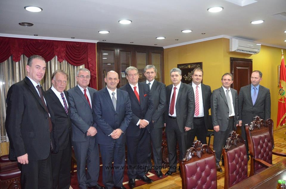 Nazif Cungu - Mayor of the Municipality of Ulcinj - The Prime Minister - Sali Berisha.7