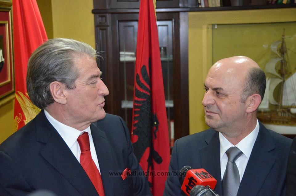 Nazif Cungu - Mayor of the Municipality of Ulcinj - The Prime Minister - Sali Berisha.8