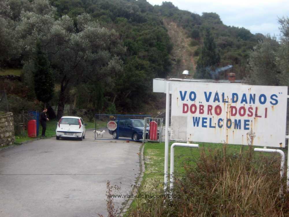 Perovic: Niko nije zabranio ulaz u Valdanos a kapija godinama zakatančena