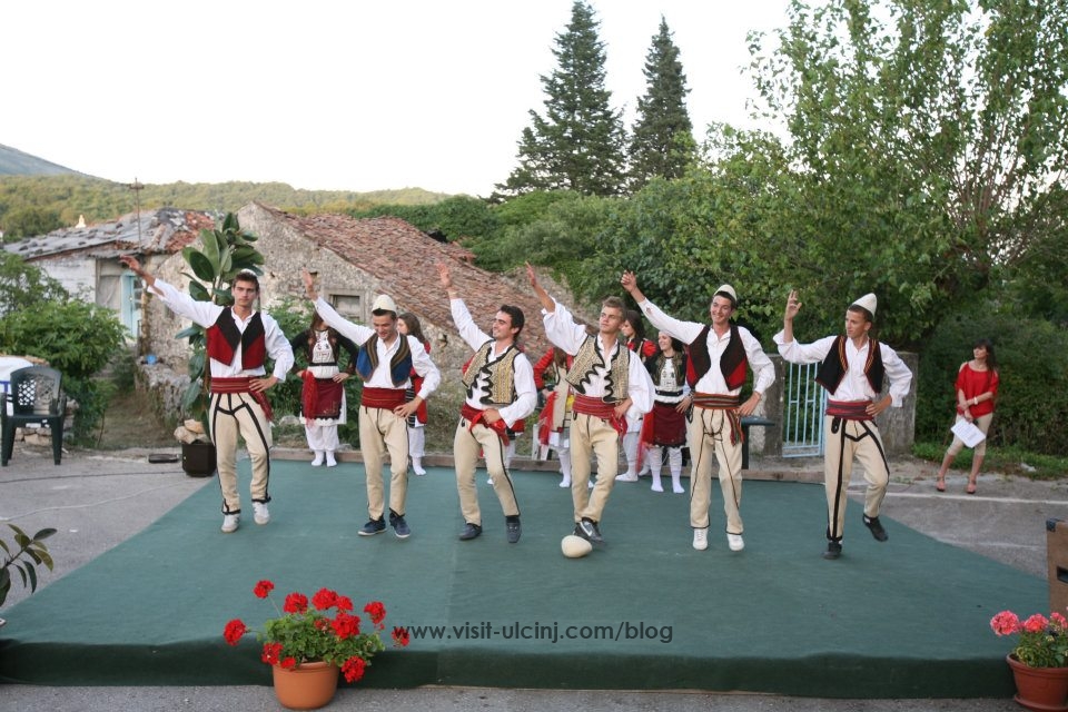 Festa “Ditët e Shën Ndout” në Braticë u kremtua me aktivitete sportive dhe kulturore