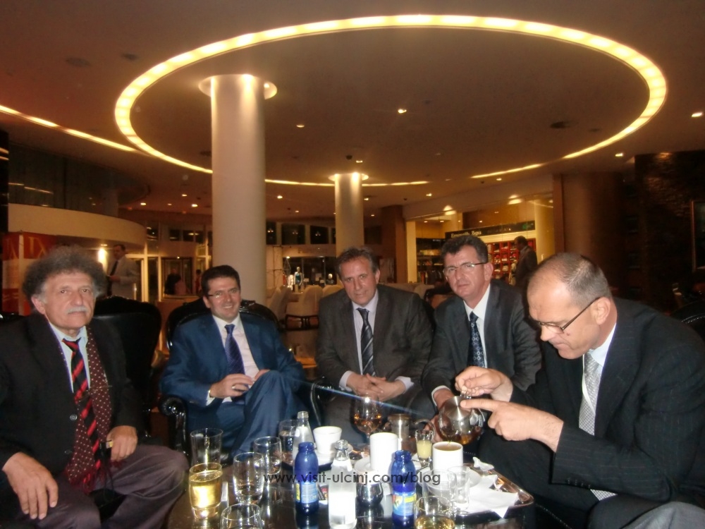 MEHMET BARDHI ME DELEGACION NGA SHQIPERIA.1