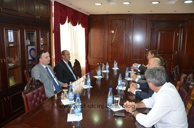 Nazif Cungu priti kryetarin e SNP Srgjan Miliq.1