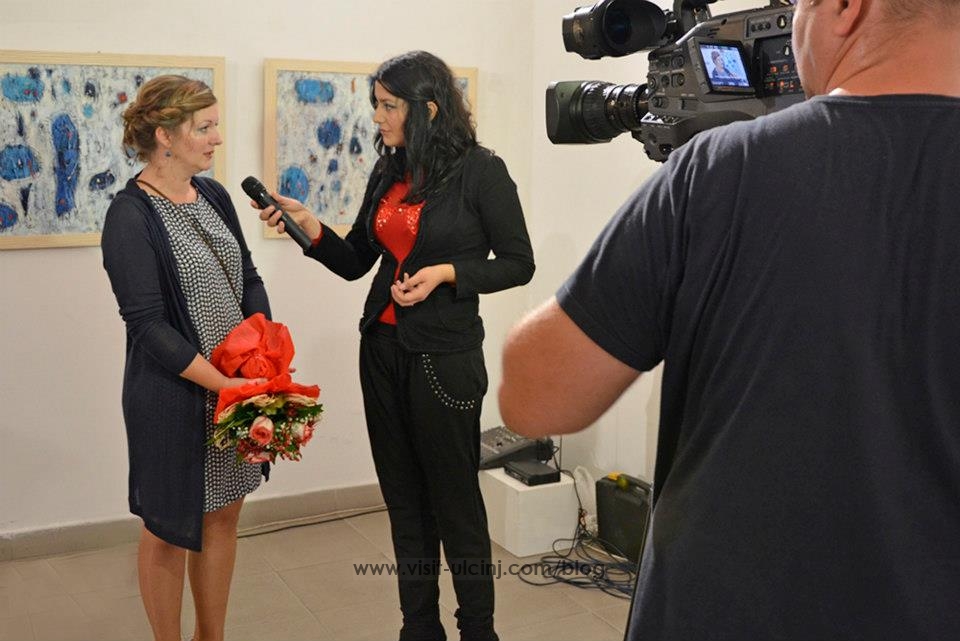 Vahide Nimanbegu prezenton në Shkup pikturat e saj + Foto