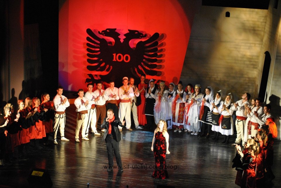 Ulqini feston 100 vjetorin e pavarësisë së Shqipëris + Foto
