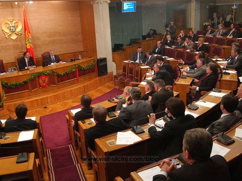Shtyhet seanca parlamentare për shkarkimin e Krivokapiqit
