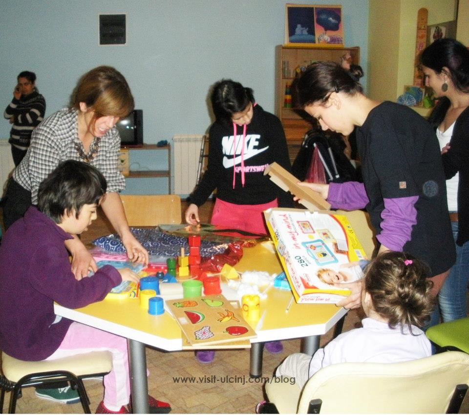 Forumi rinor i socialdemokrateve te Ulqinit vizituan”Qendren per femije me aftesi te kufizuara