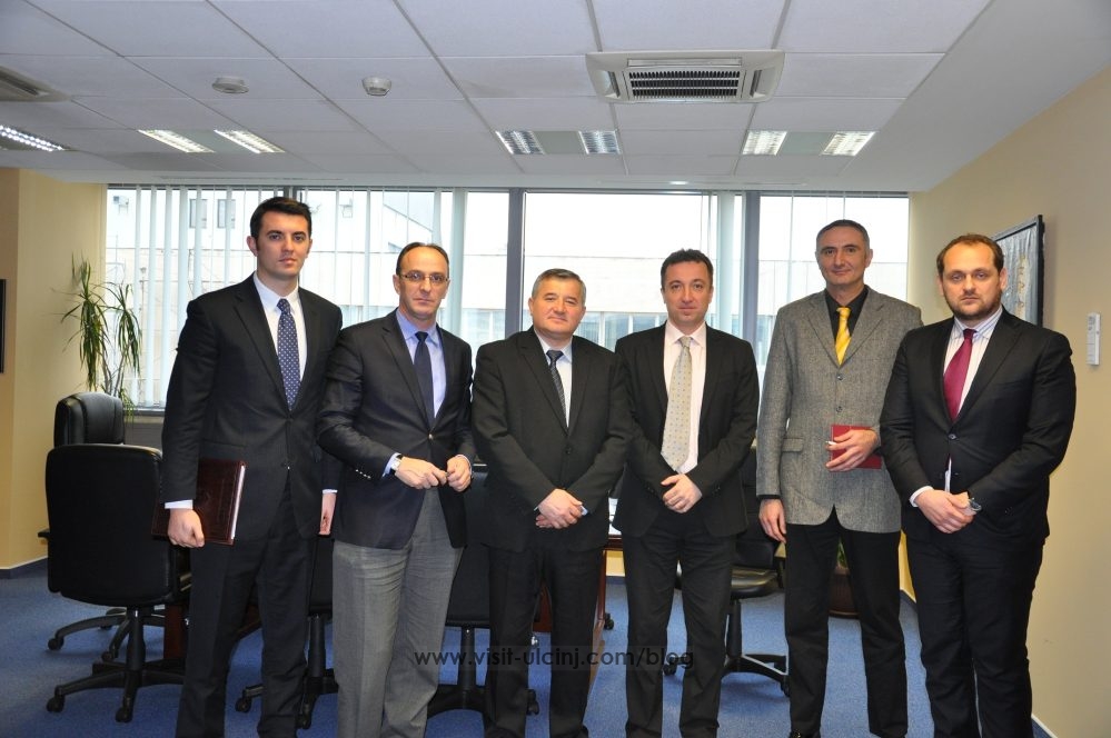 Ministri Makolli takoi zv.ministrin për diasporë të Malit të Zi,Branislav Karadžić