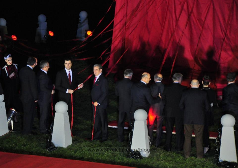 Memoriali i Shqiponjes Tirane_Nazif Cungu.3