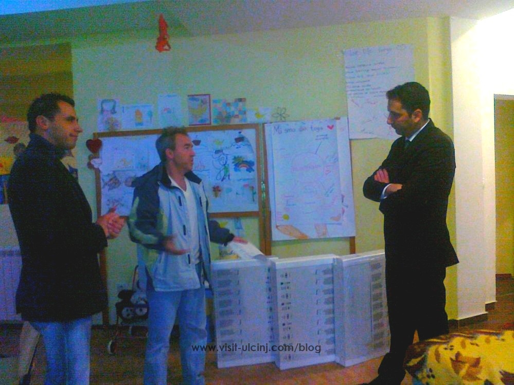 Organizata Turistike e Ulqinit ka bere nje vizite Qendres per femije me pengesa