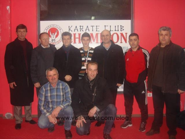 Adonis Markashi ne Ulqin medaljen evropiane.7