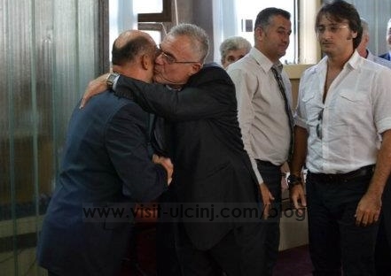 Largohet Jakup Muratoviq nga posti i kryeadministratorit
