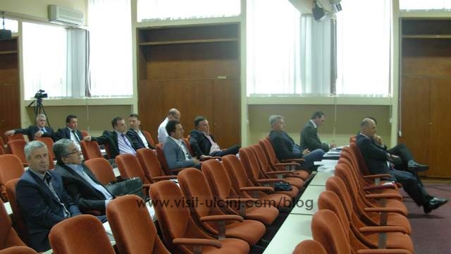 Kuvendi komunal i Ulqinit:   Prapë probleme me kuorum, në pritje vendimi për pagat