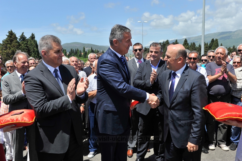 Cungu i pakënaqur me pjesëmarrjen në qeveri