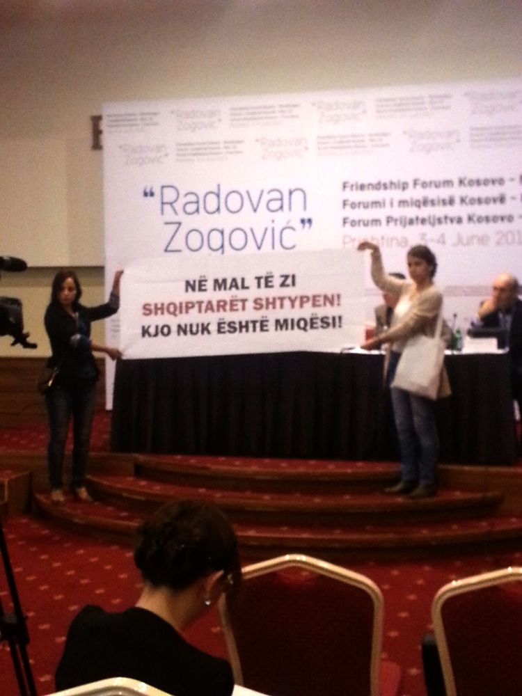 Aksion protestues në mbrojtje të shqiptarëve në Mal të Zi