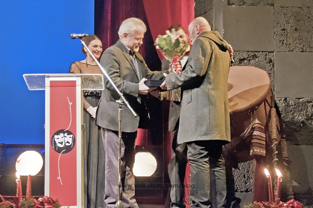 Edhe krijuesit shqiptarë të jenë laureatë të çmimeve shtetërore