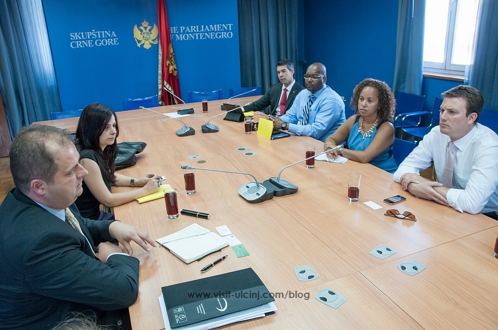 Genci Nimanbegu u takua me përfaqesuesit e Marshall Memorial Program