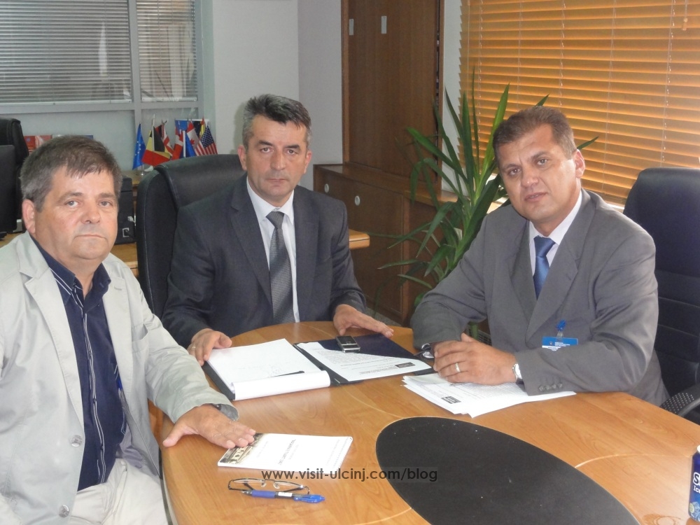 Kryetari i KNSH-së Tahir Tahiri takohet me zv/ minisrin e arsimit të Kosovës